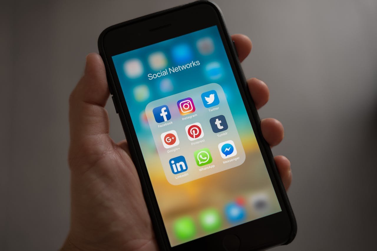 How to Get Into Digital Marketing: A Simple Guide for Beginners